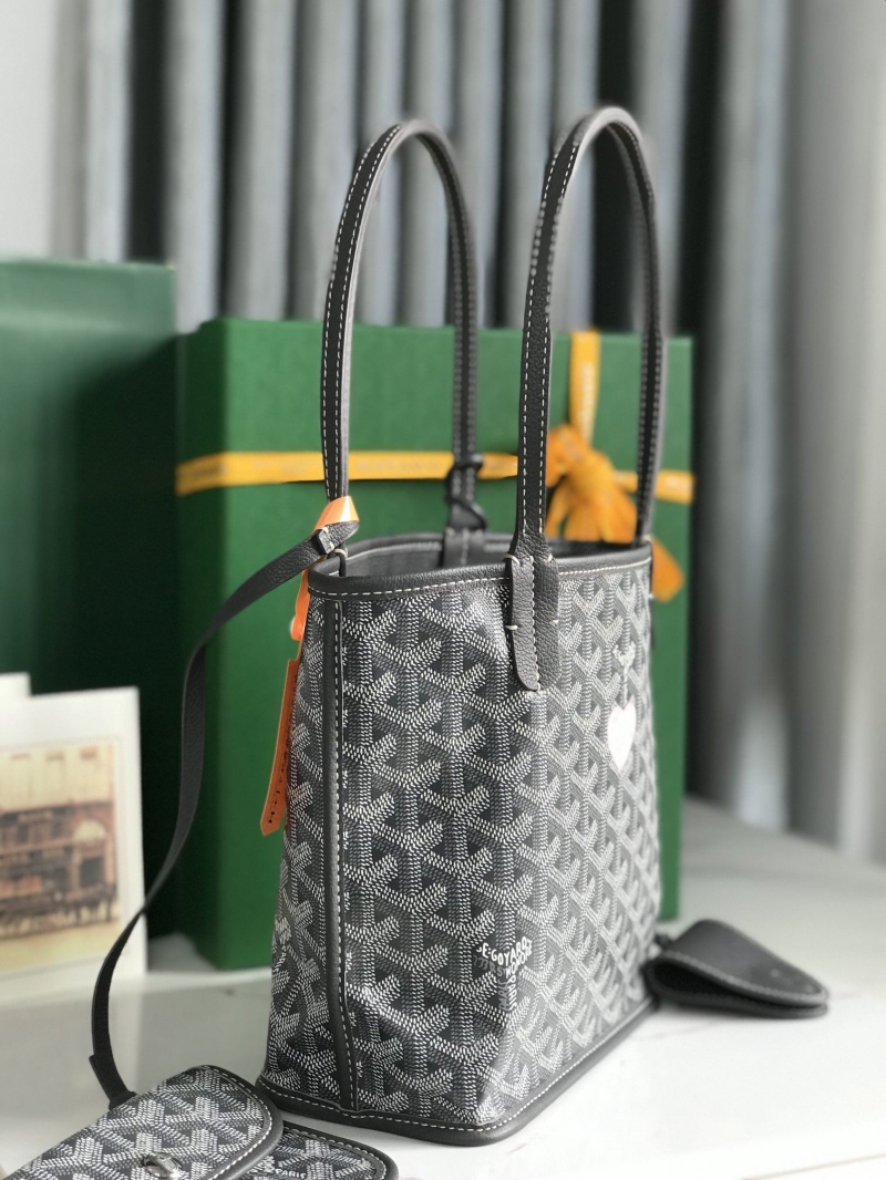 Goyard Shopping Bags